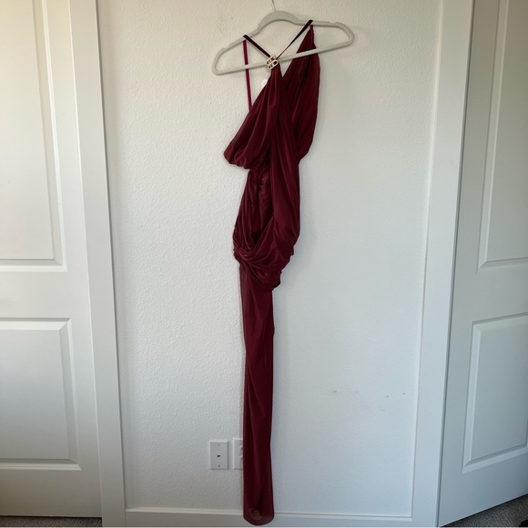 New Runway Bronx and Banco Natalia Runway Gown in Maroon - Picture 5 of 11